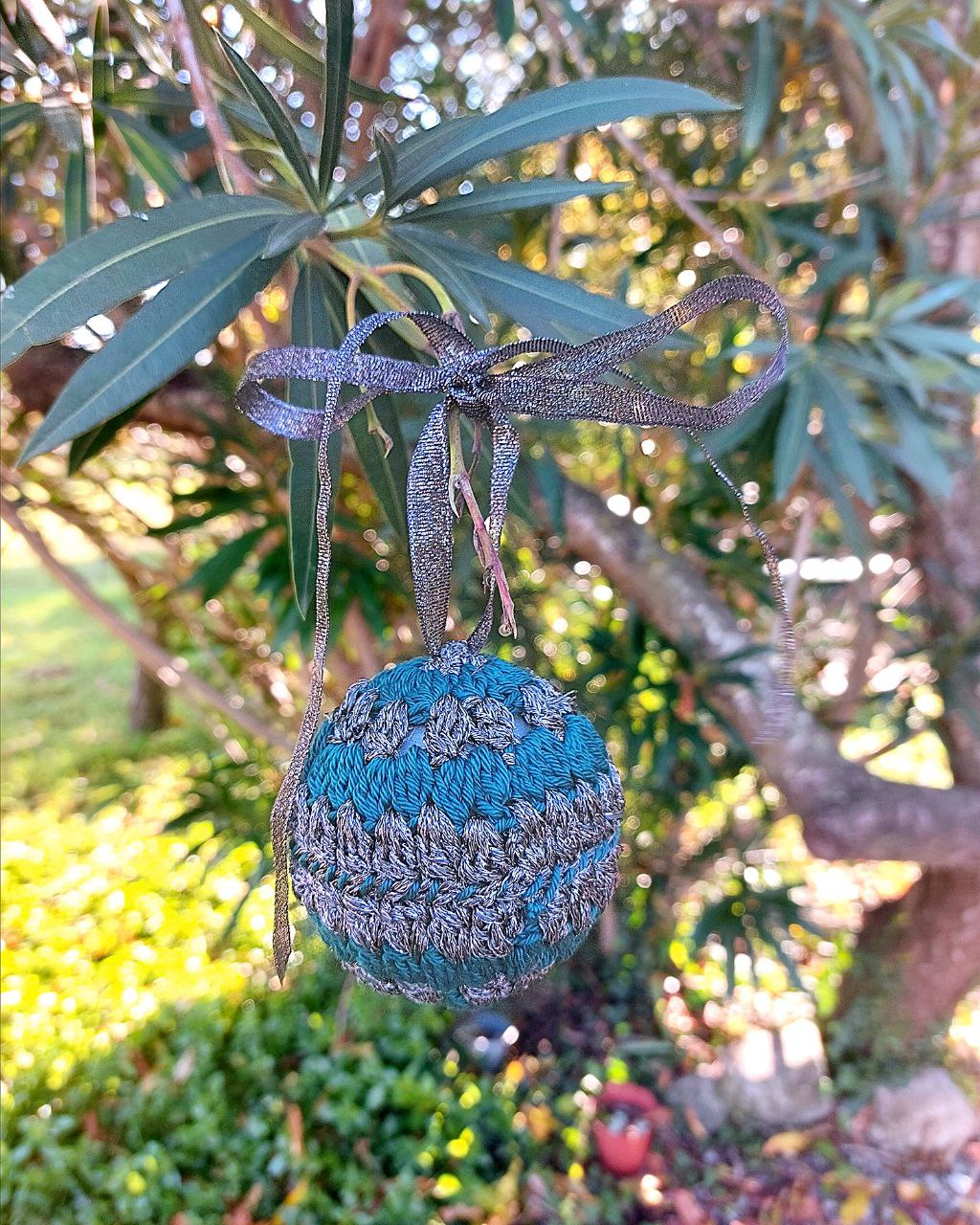 Maria - Pallina di Natale all’uncinetto – Edizione limitata