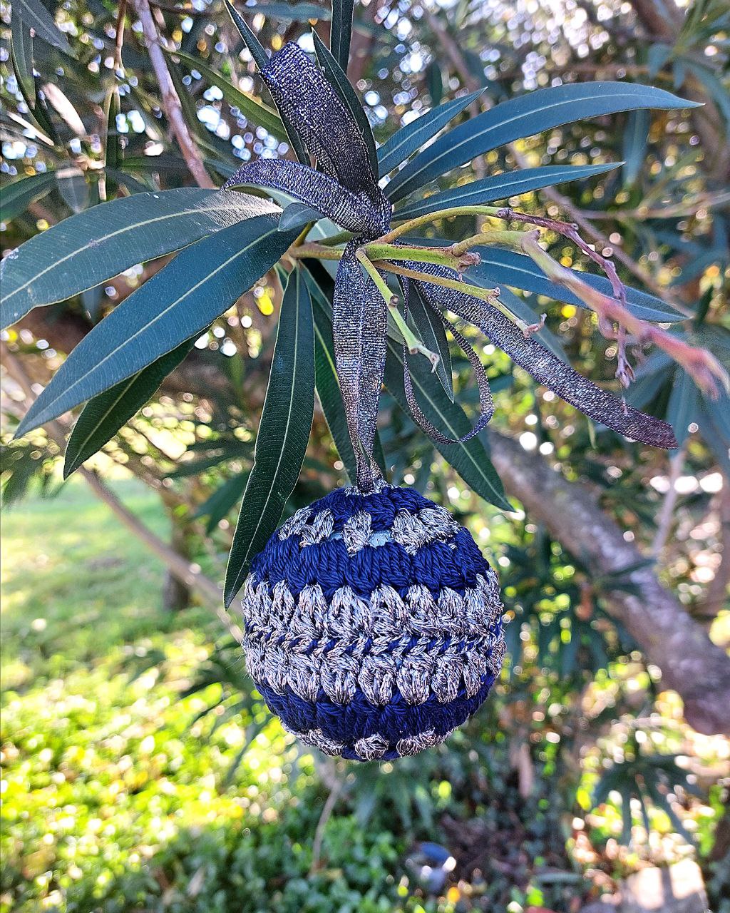 Maria - Pallina di Natale all’uncinetto – Edizione limitata