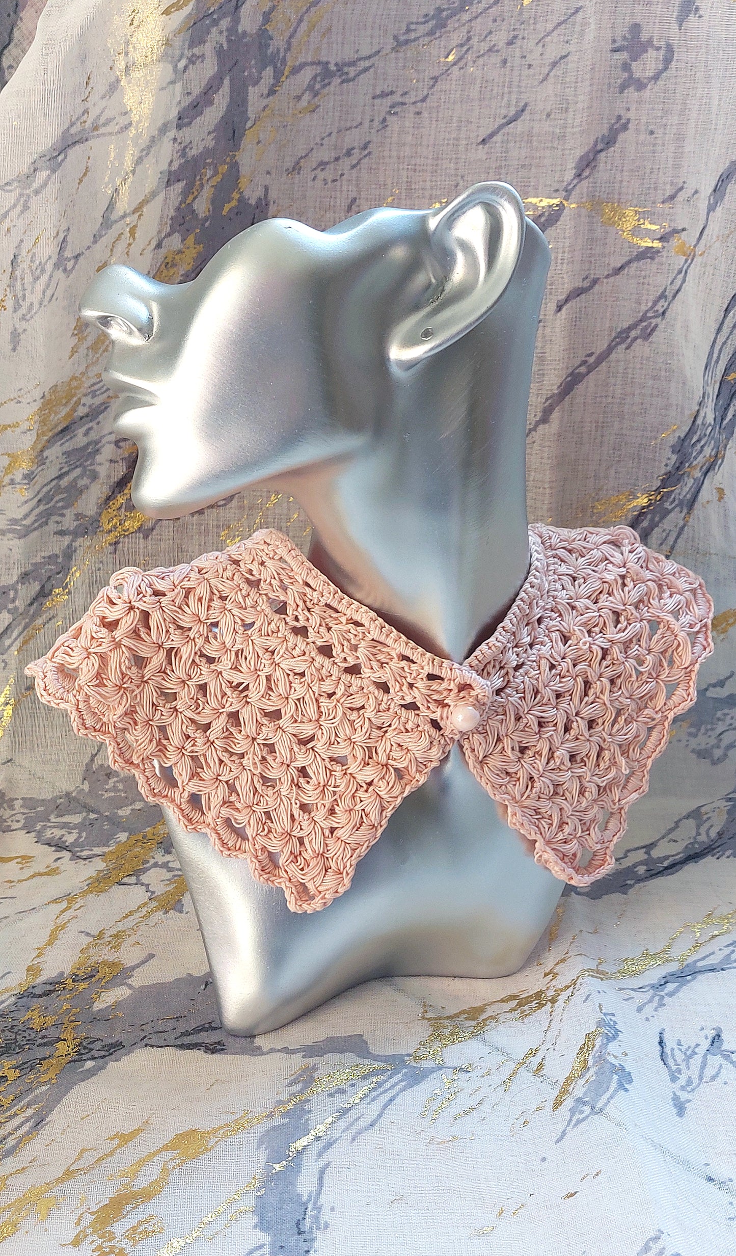 Crochet Collar Carnation