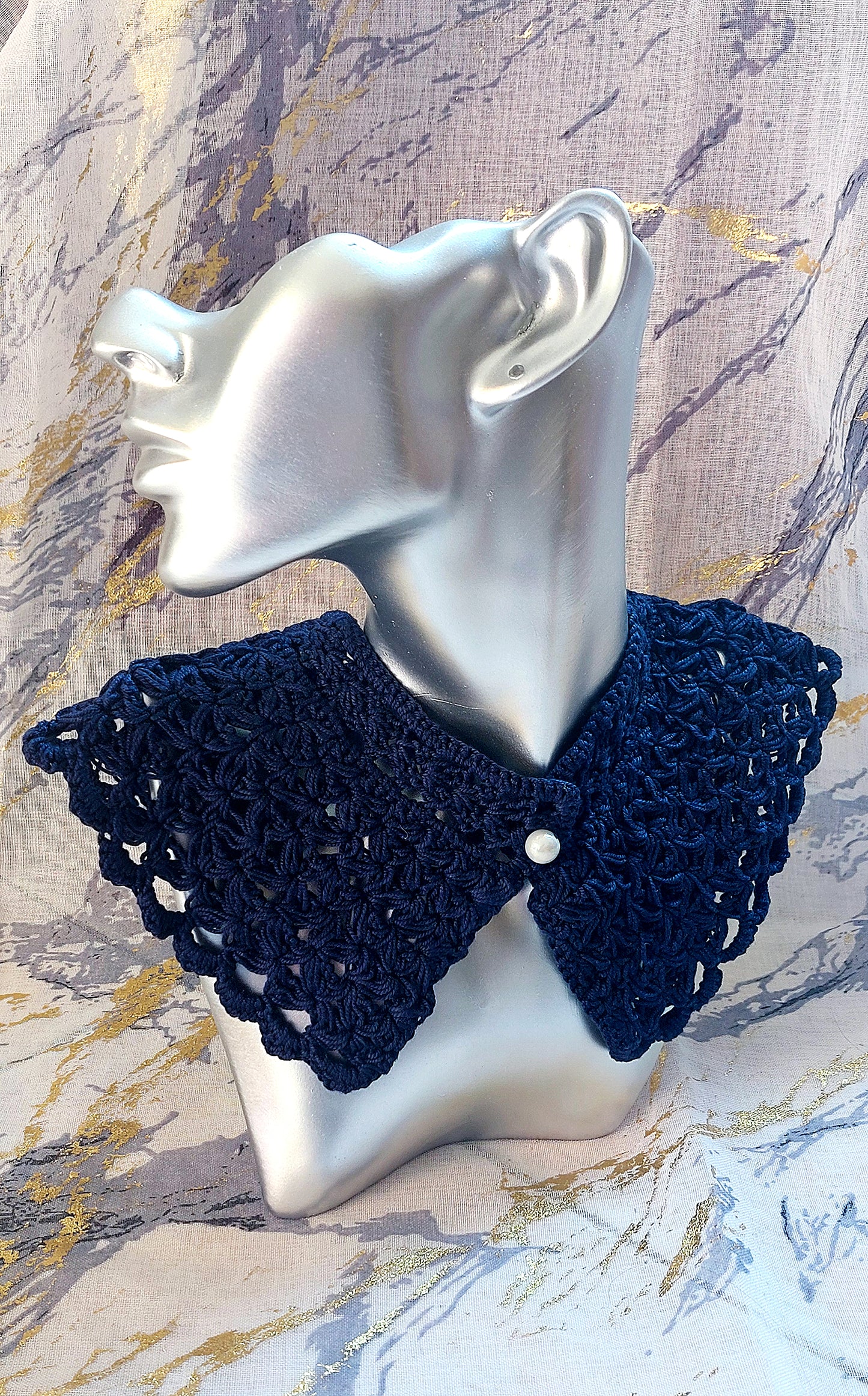 Crochet Collar Carnation