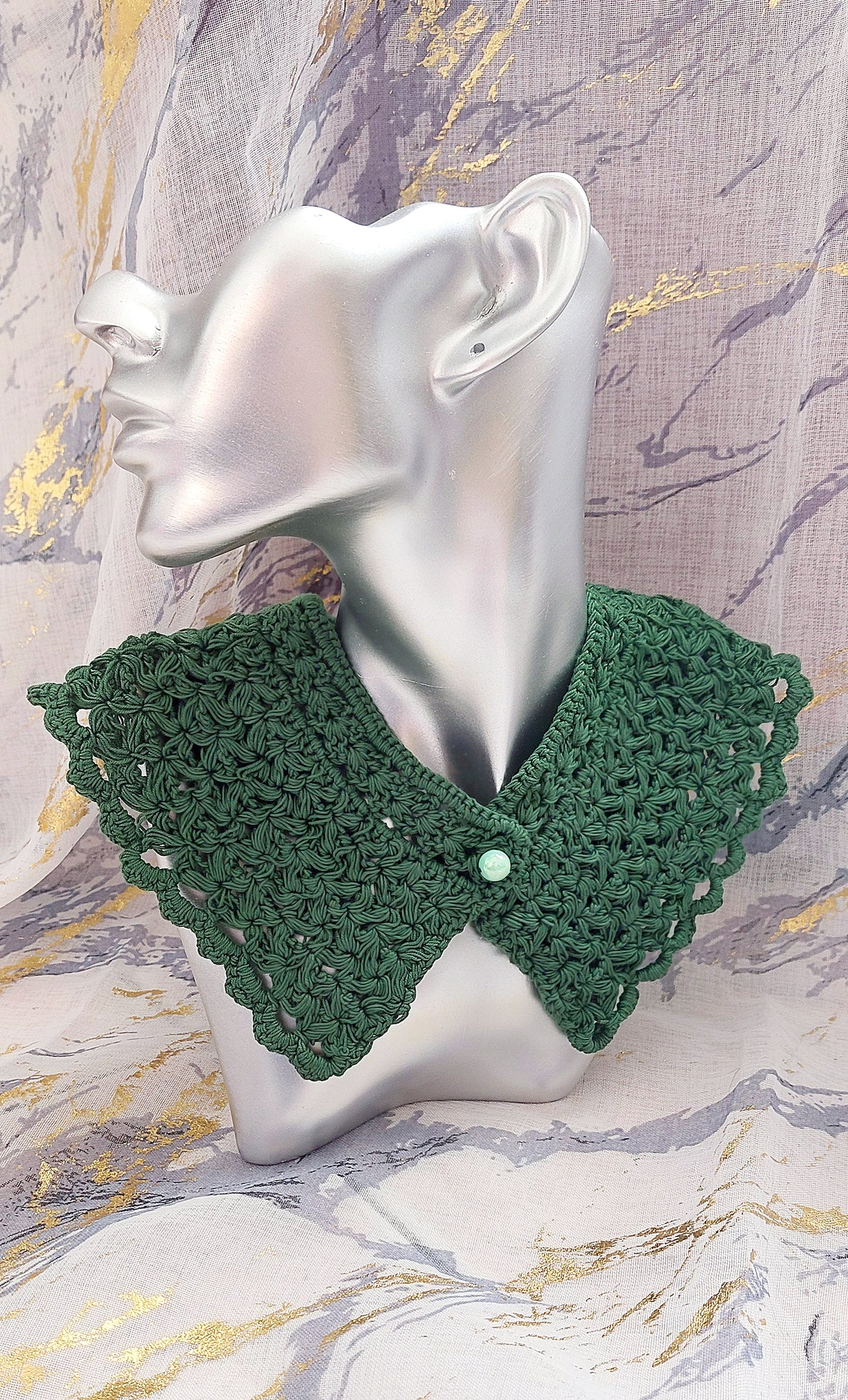 Crochet Collar Carnation