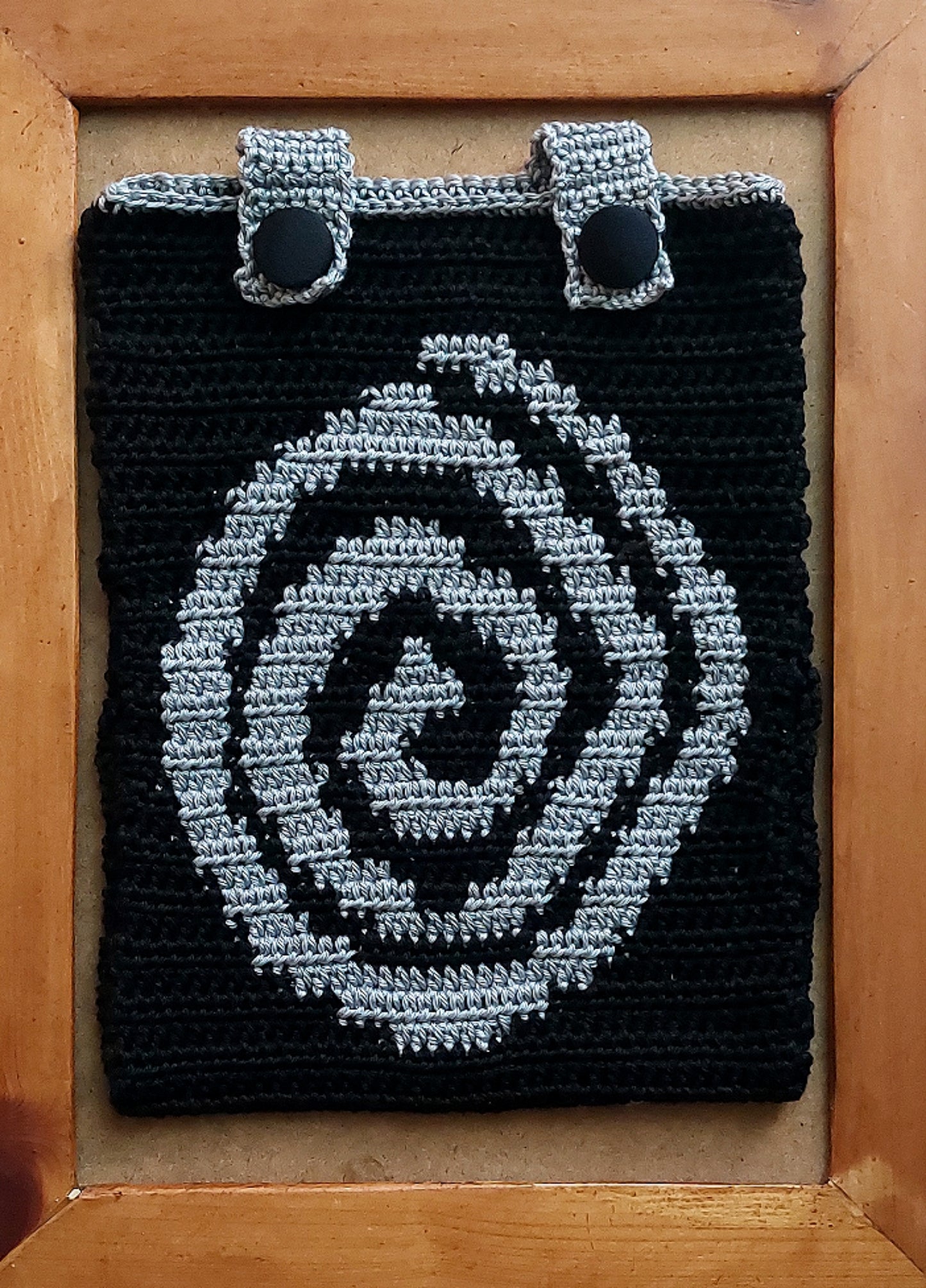 Crochet Booksleeve - Graphic Design - Spiral