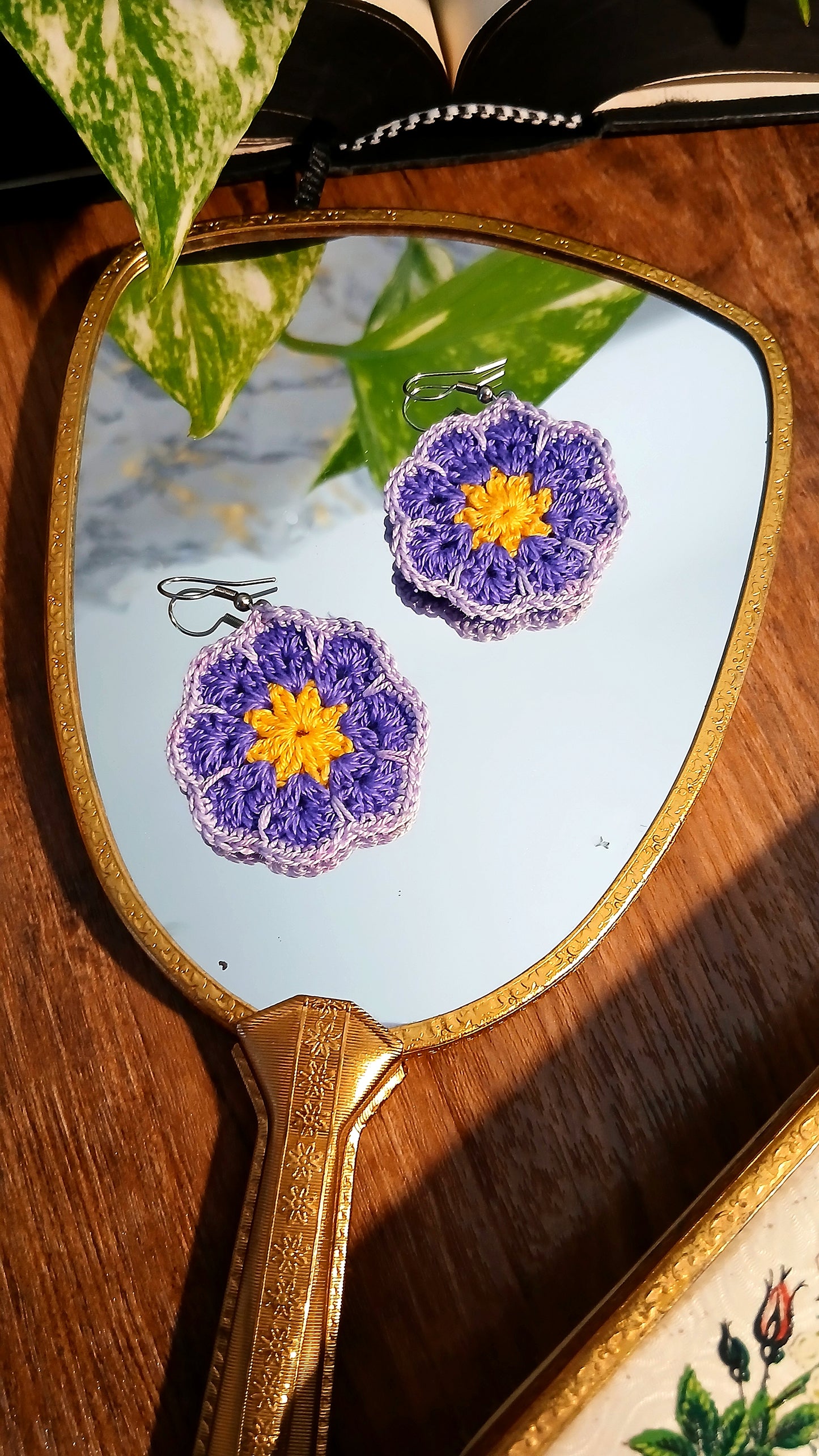 Orecchini African Flower all'Uncinetto