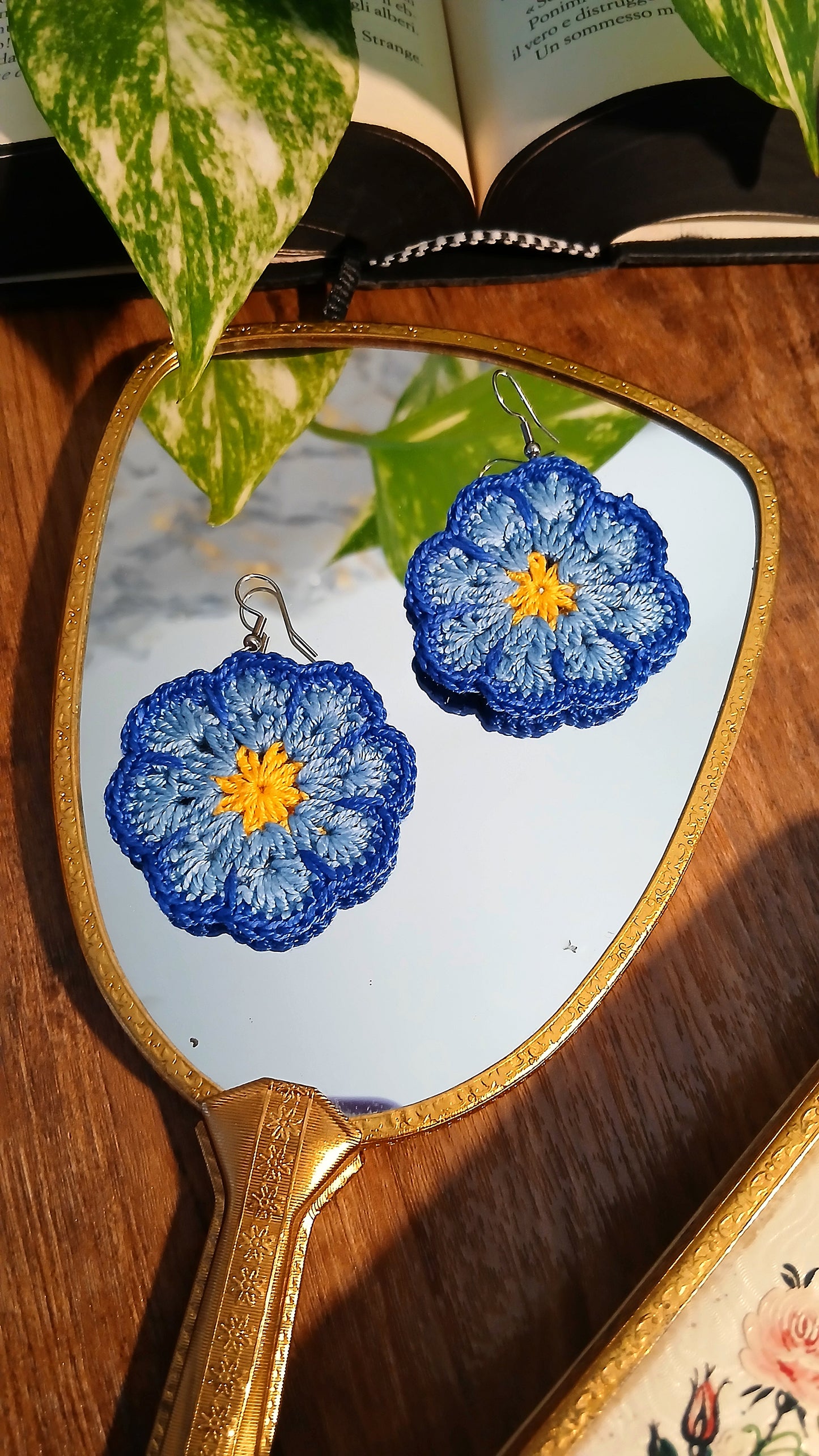 Orecchini African Flower all'Uncinetto