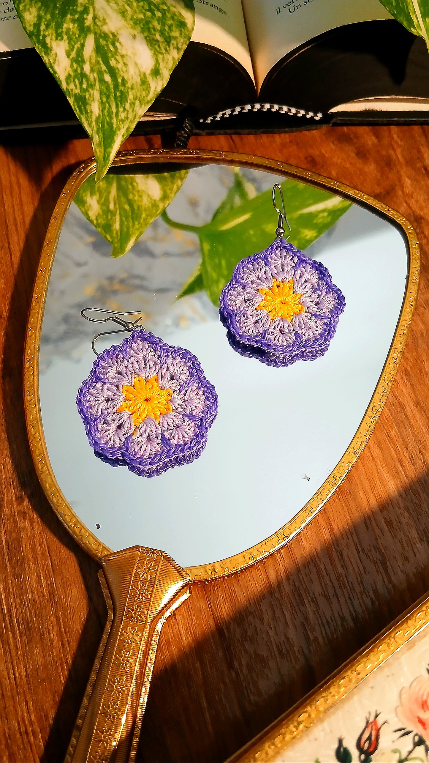 Orecchini African Flower all'Uncinetto